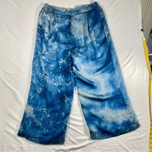 Suzanne Collectible Blue Tie-Dye Wide Leg Relaxed Pleated Zip Women's Pants